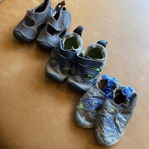 3 pairs of boys size 6 shoes pediped, robeez etc